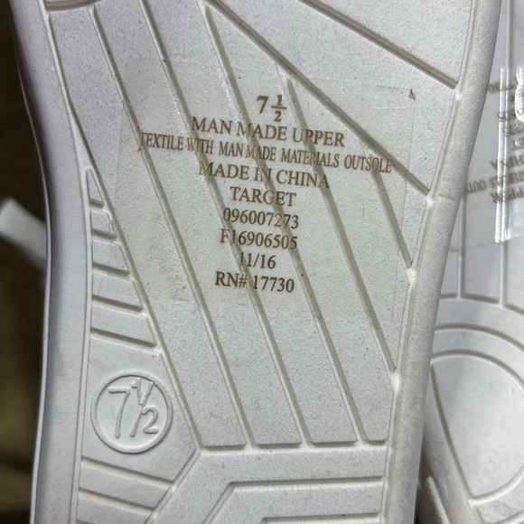 DV by Dolce VIta Ruth White laser cut zippered sneakers size 7.5 - Picture 11 of 12